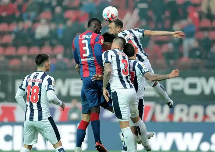 San Lorenzo lo empató en el minuto noventa