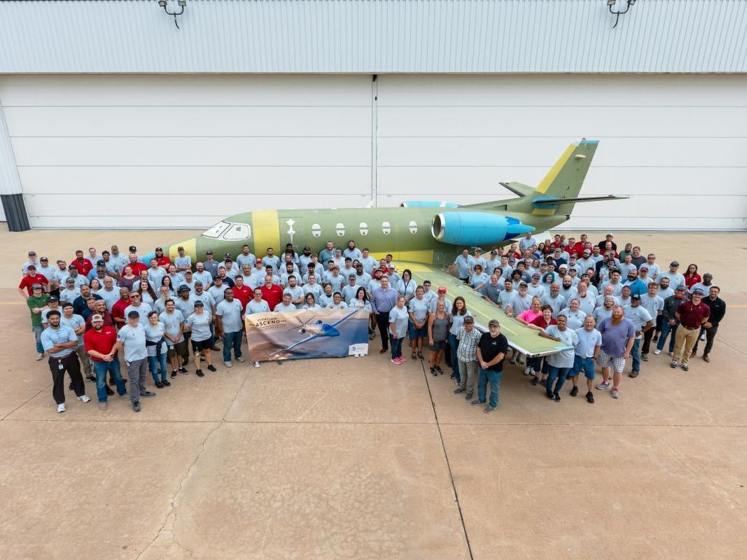 Textron presenta la primera unidad de producción del Citation Ascend