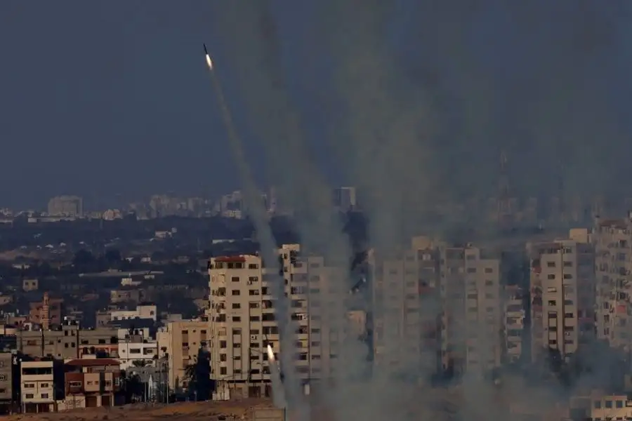Los misiles tirados desde Gaza hacia Israel.