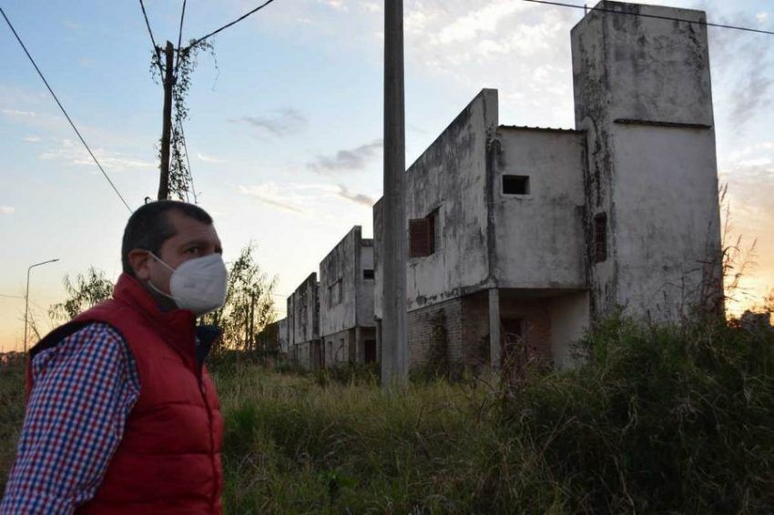 Olivera espera que en los próximos meses el IPV entregue las viviendas abandonadas