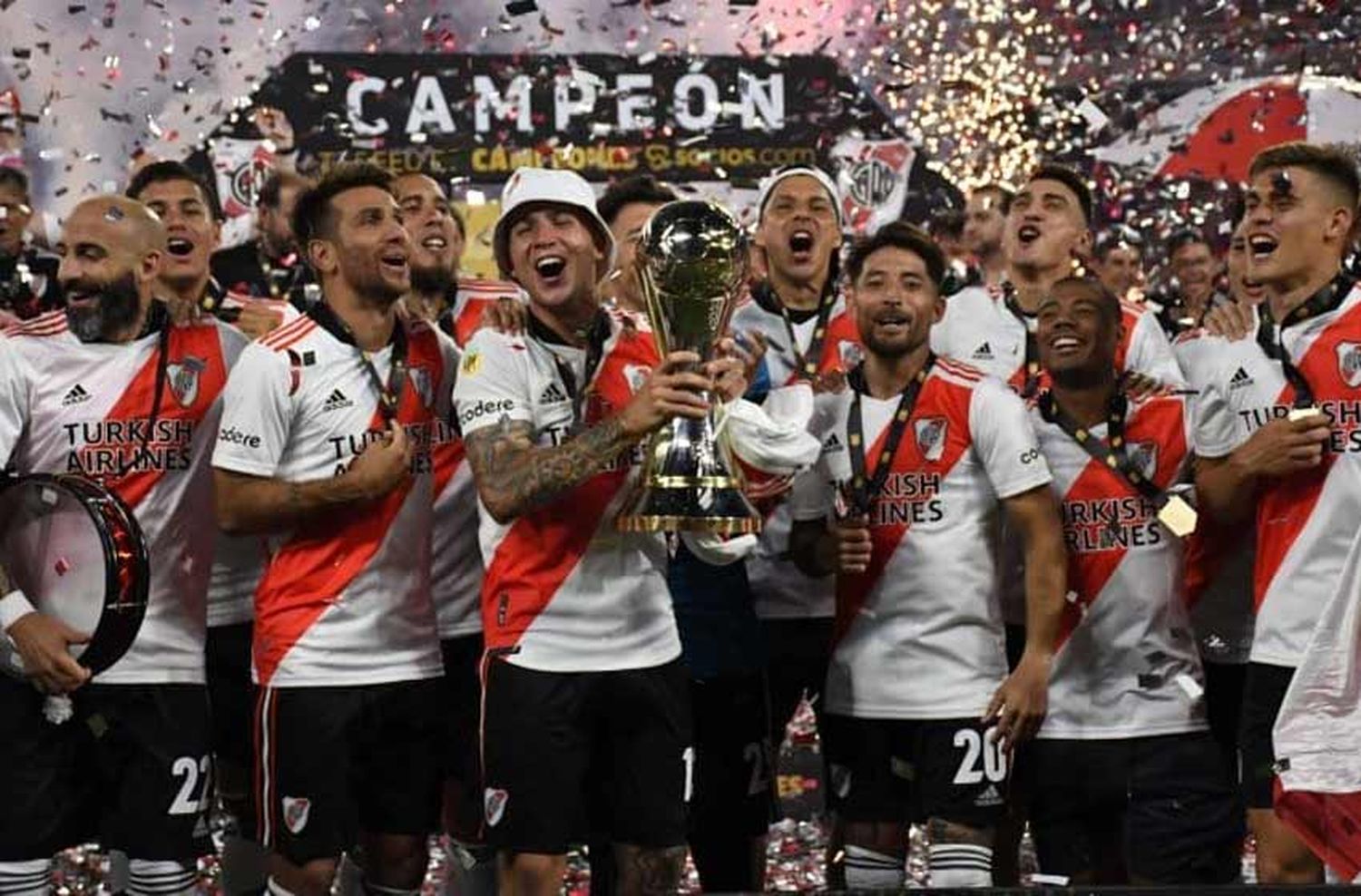 River tiró toda la jerarquía en la cancha, goleó a Colón y se quedó con el Trofeo de Campeones