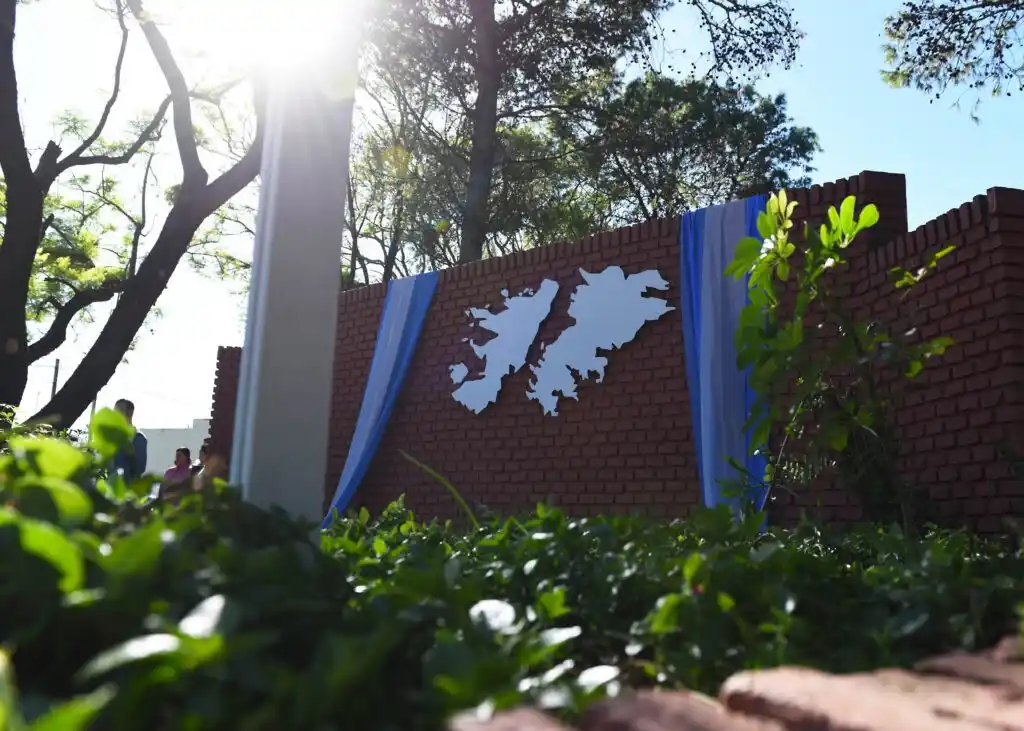 Crespo conmemora el 44º aniversario de Malvinas con vigilia, acto oficial y propuestas culturales