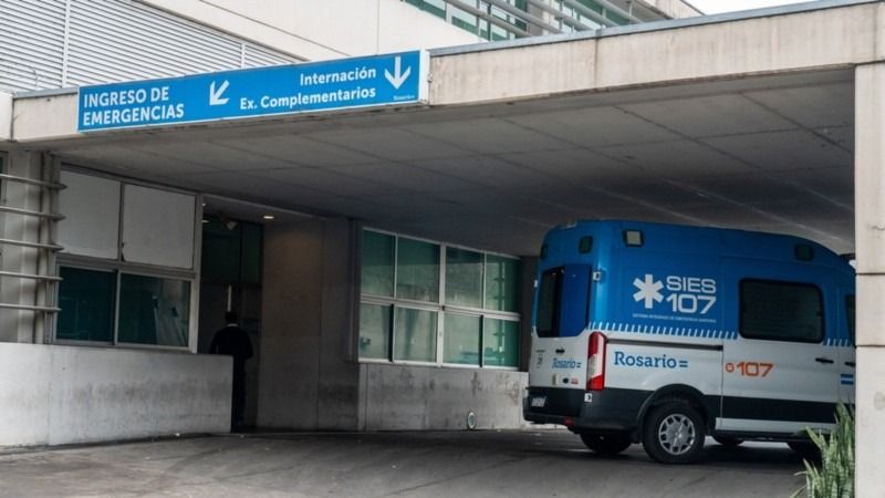 La guardia del Heca recibió al hombre herido de un botellazo.