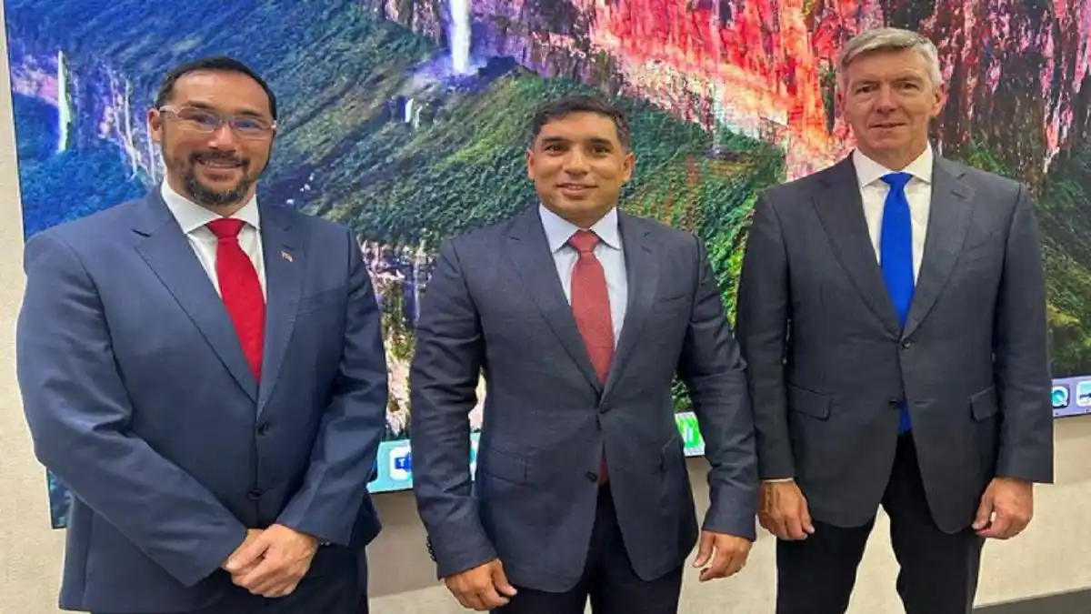 Venezuela y Trinidad y Tobago refuerzan acuerdos en materia petrolera y rutas marítimas