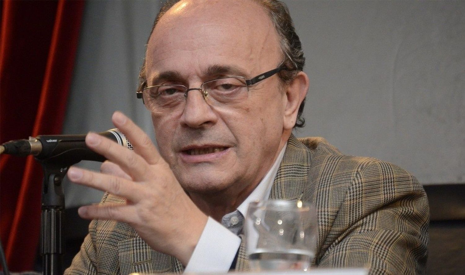 Moreau en el marco del juicio a Cristina embistió al Gobierno: "Son un grupo de psicópatas"