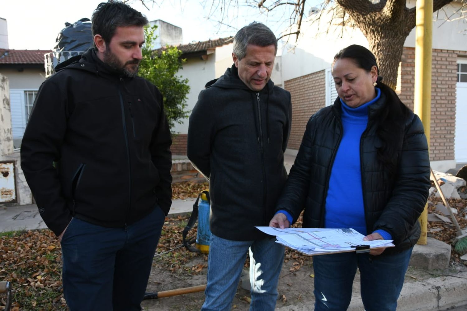 El intendente Bernarte supervisó los tramos finales de la obra en ese sector de barrio Roque Sáenz Peña