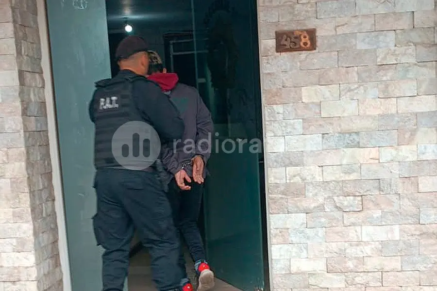 Un vecino atrapó a un delincuente y lo “arrestó” hasta que llegó la Policía: ¿por qué lo hizo?