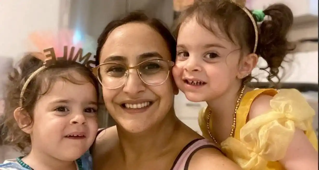 Sharon Cunio fue liberada junto a sus hijas Emma y Yuli. Crédito: Reuters