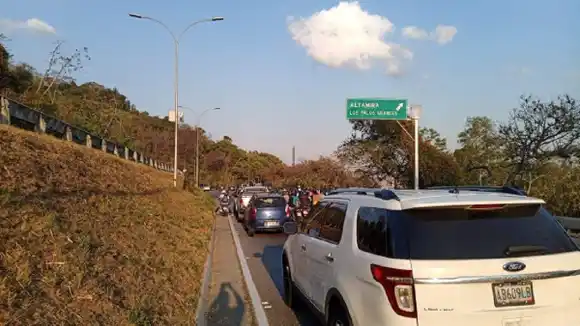 ¡EL MISMO DÍA DE LA FUGA! Muere hombre que intentó desarmar a un CICPC en la Cota Mil