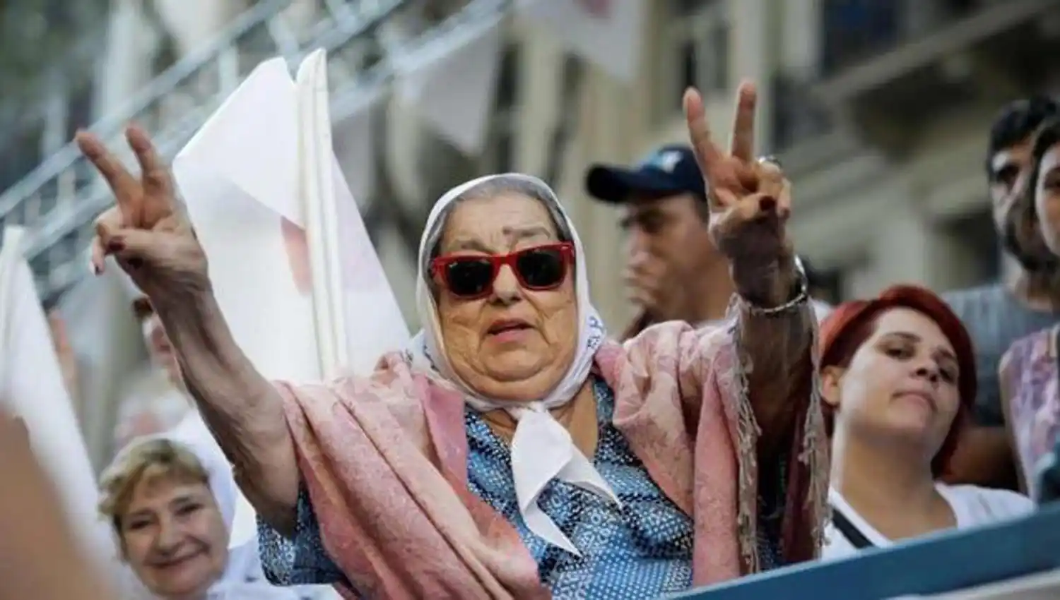 Desde Cambiemos criticaron a Bonafini por llamar a suplantar la carne por arroz y garbanzos: "Se olvidó de la polenta"