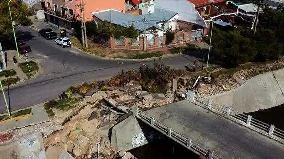 Provincia comenzó el proceso de reconstrucción del canal Maldonado en Bahía Blanca