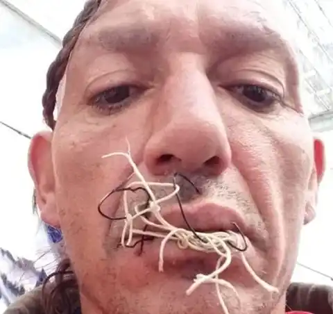 Tres Arroyos: Detenidos se cosieron la boca e iniciaron huelga de hambre