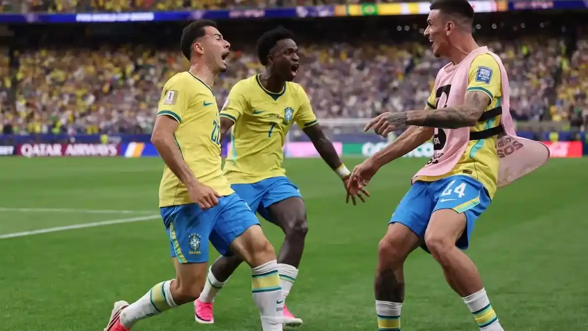 Gabriel Martinelli festeja su tanto agónico, para clasificar a Brasil a los octavos del Mundial 2026