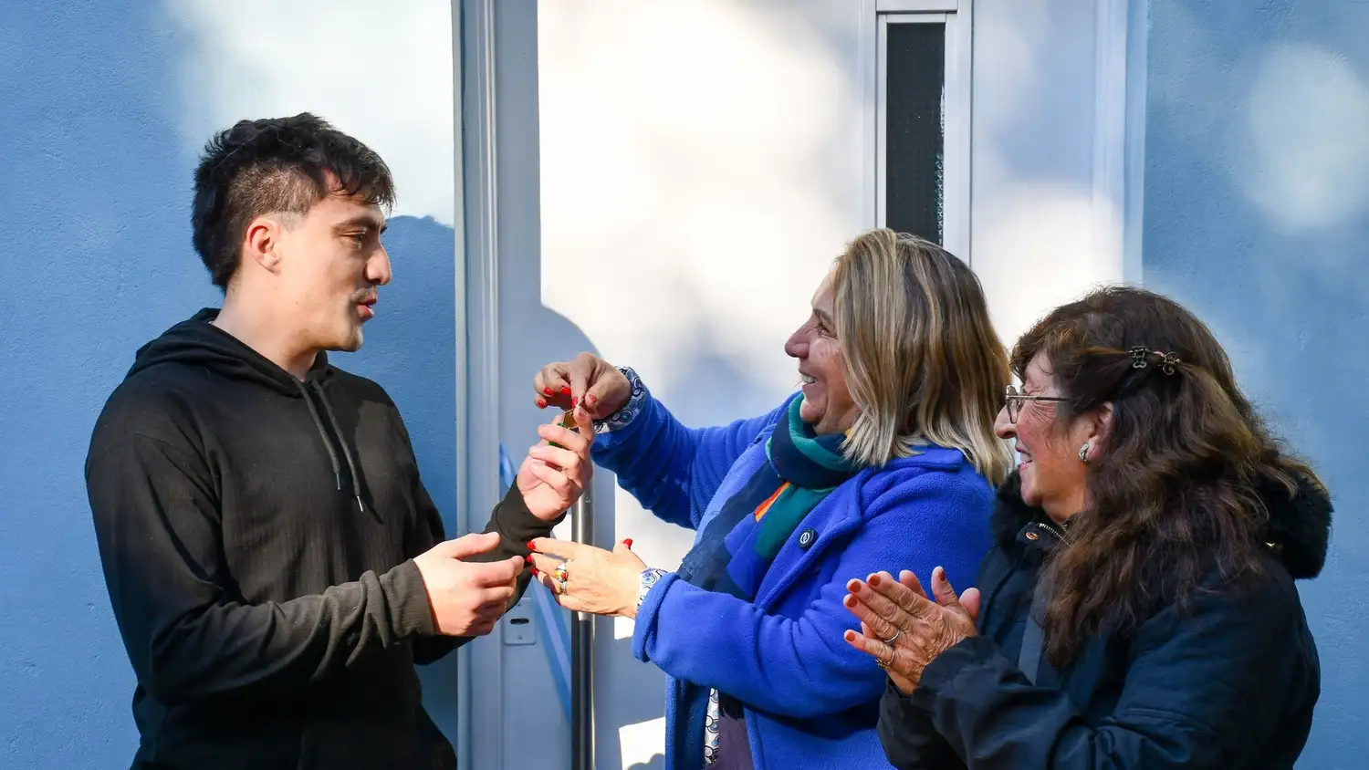 Lautaro Cosso tras la entrega de su vivienda