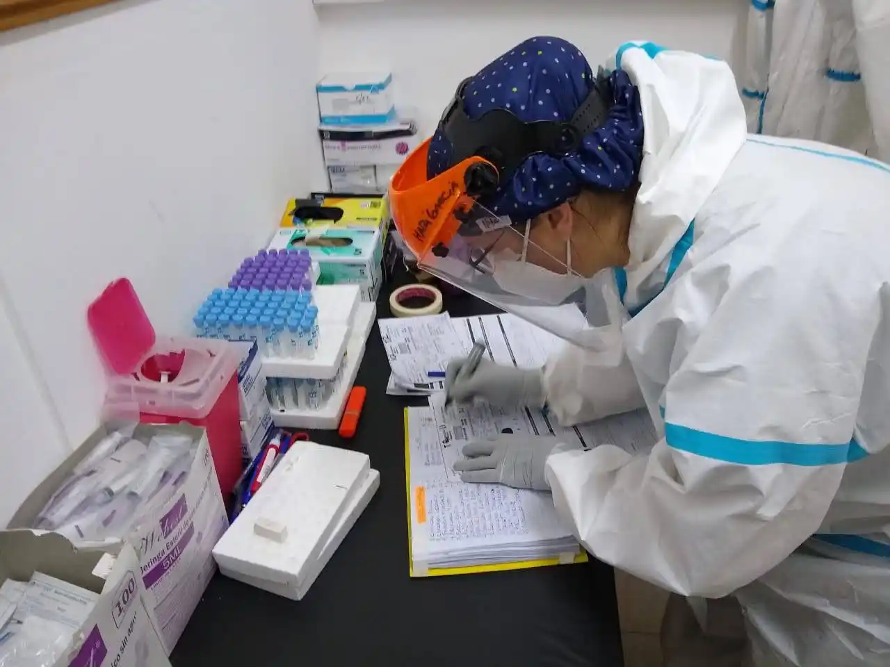 Coronavirus: más de 150 aislados por casos positivos entre adolescentes