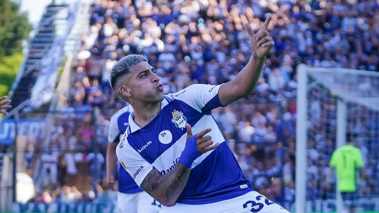Torres festeja el primer gol.