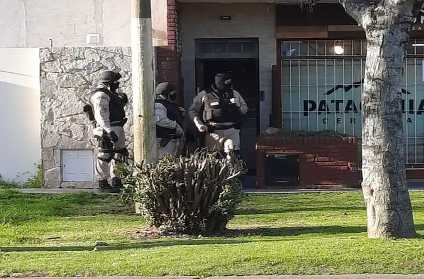 Rescataron a siete víctimas de trata en allanamientos a cinco viviendas y tres prostíbulos de Mar del Plata