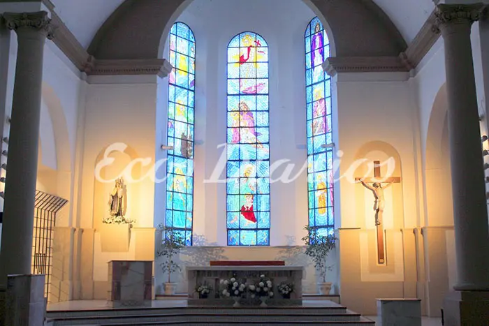 La parroquia del Carmen encara una obra que incluye el arreglo de los vitrales del templo