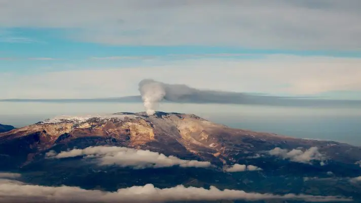 A PUNTO DE ESTALLAR: volcán nevado del Ruíz en Colombia registra señales de actividad sísmica