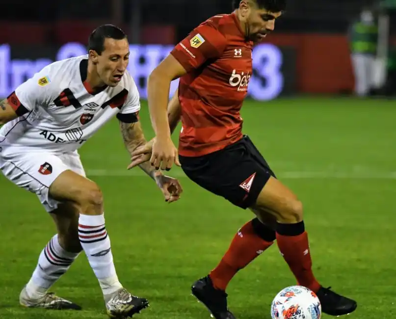 Pone en juego el invicto: Newell´s visita esta tarde a Estudiantes