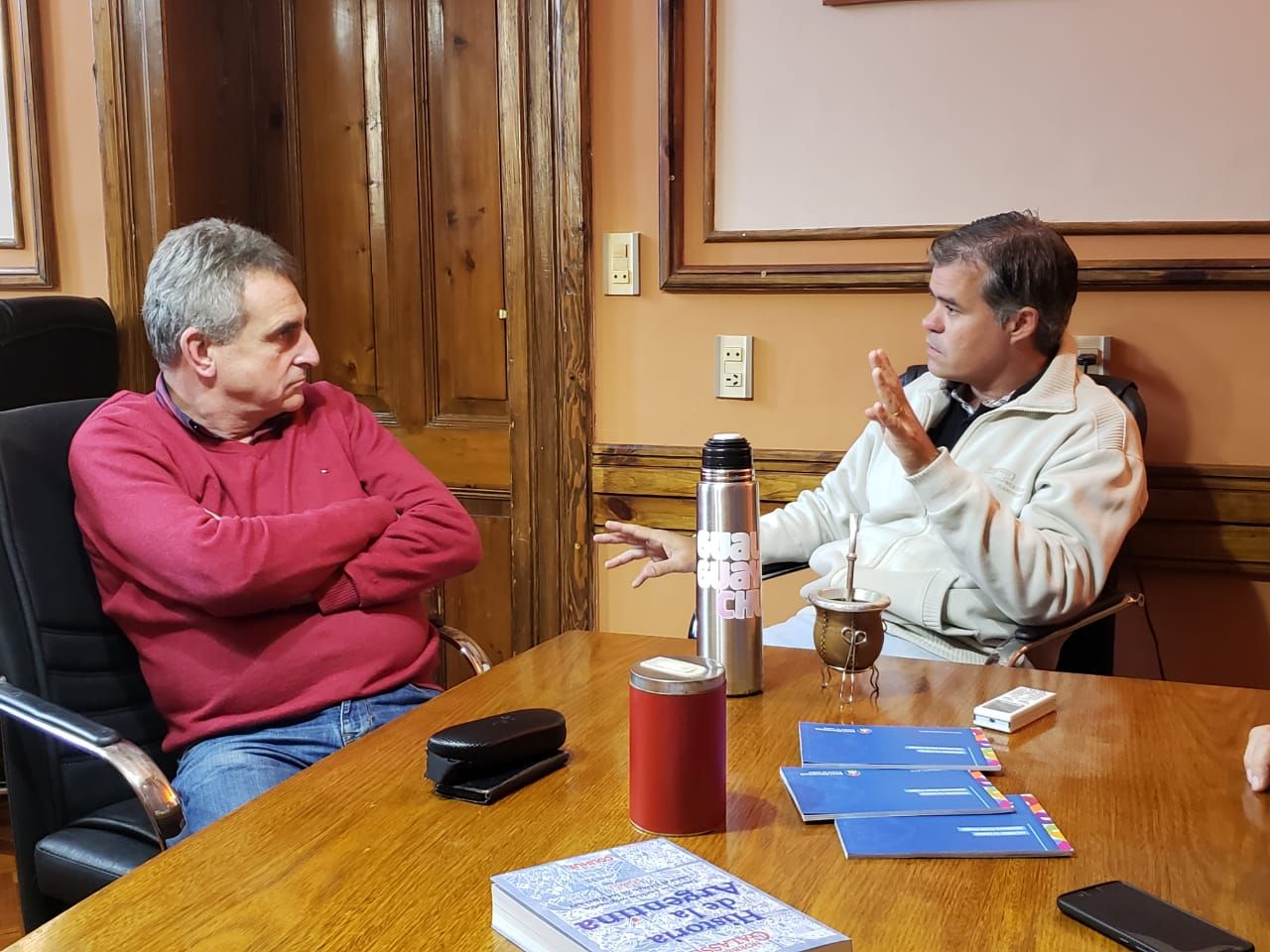Rossi criticó con dureza a Macri y buscó generar una alternativa peronista para 2019