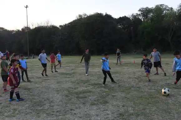 La ciudad cuenta con 26 escuelitas deportivas barriales en 23 barrios de la ciudad