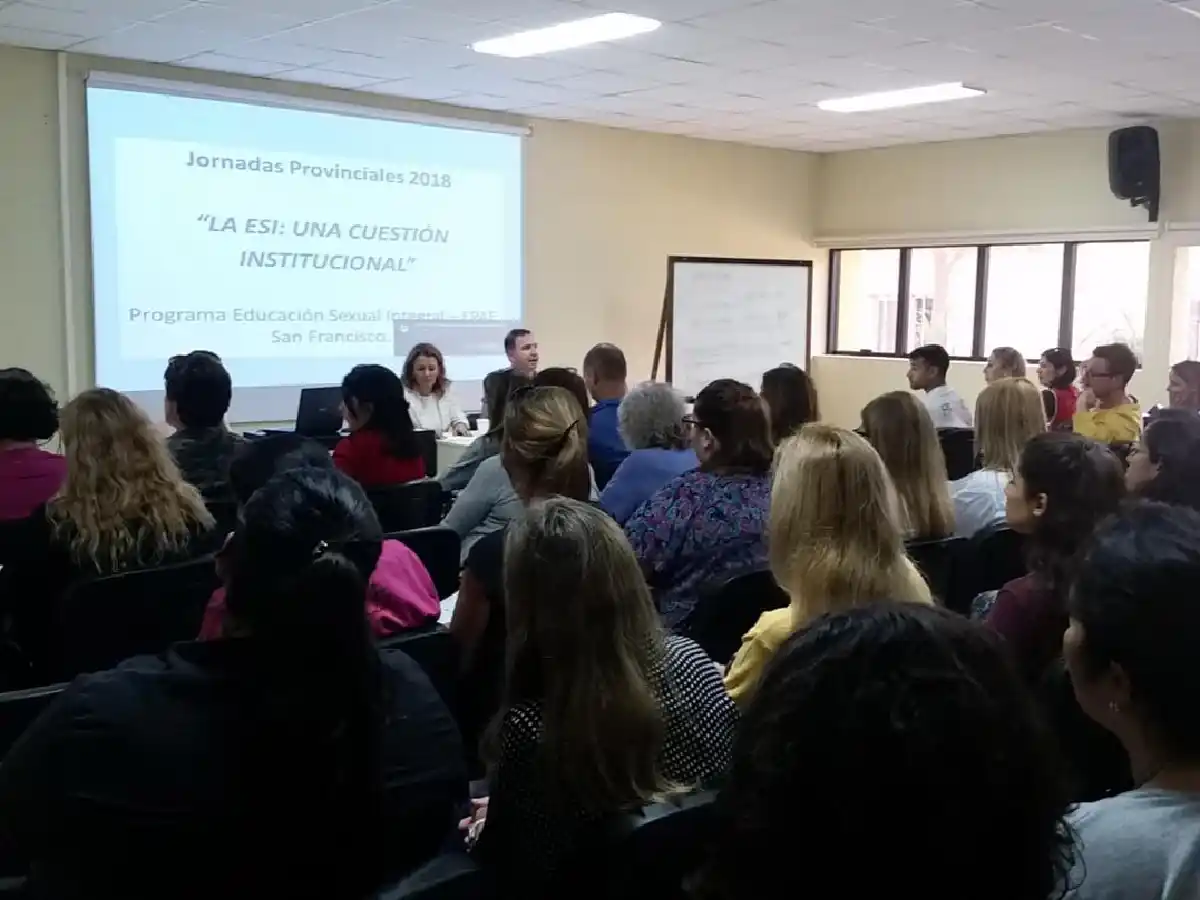 En el aula, “la sexualidad debe abordarse más allá de lo biológico” 