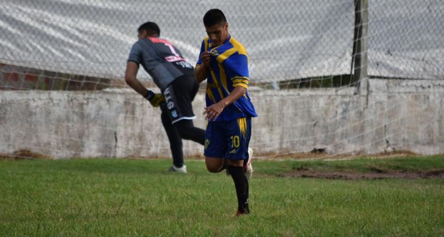 Torneo de Clubes: Las Palmeras, ya clasificado, dejó el invicto en San Nicolás