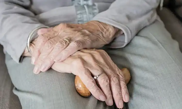 La belleza de las manos arrugadas