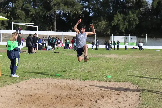 Gran convocatoria en la etapa local de atletismo de los Juegos Bonaerenses