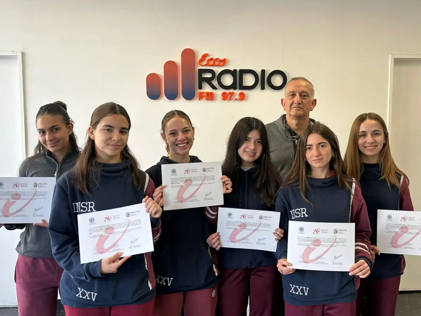 Alumnos del Instituto Nuestra Señora del Rosario fueron premiados en el Concurso Beca Instituto Balseiro 2025.