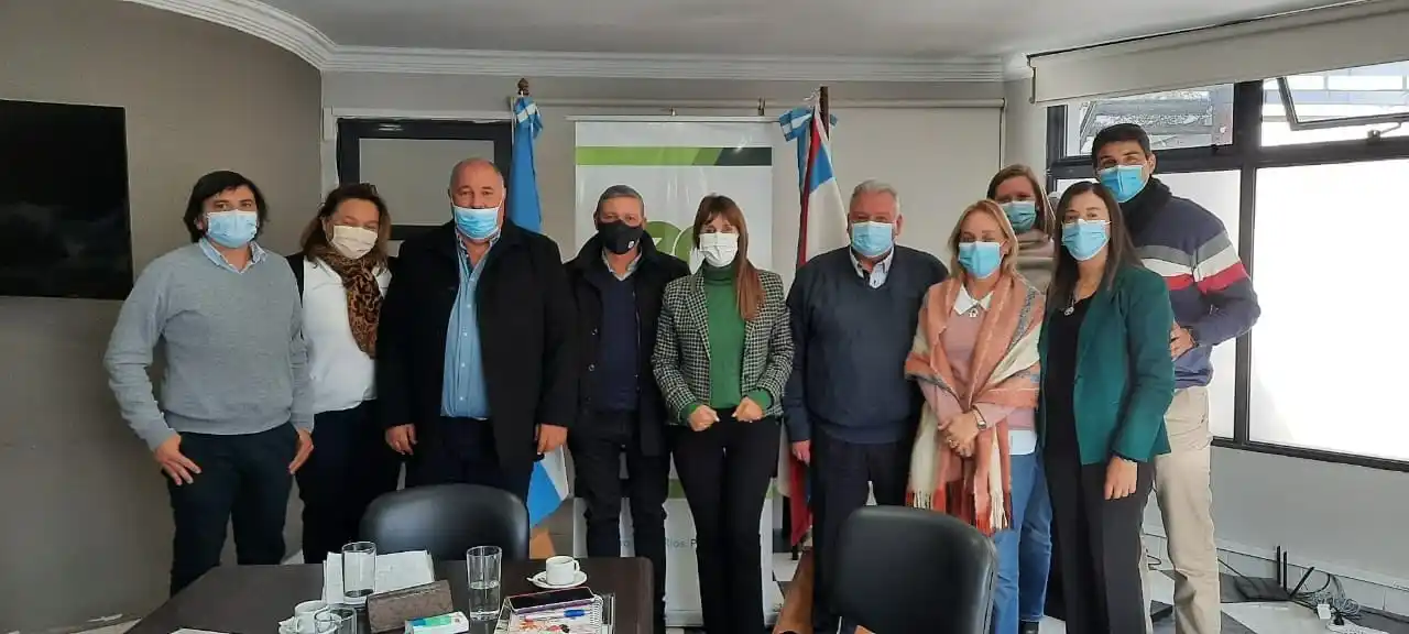 Las autoridades de Femer le entregaron un petitorio a la ministra de Salud