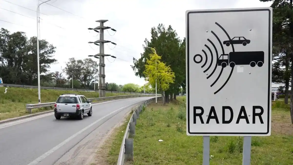 Cuánto cuesta pasarse de velocidad en las rutas entrerrianas: la escala de multas actualizada
