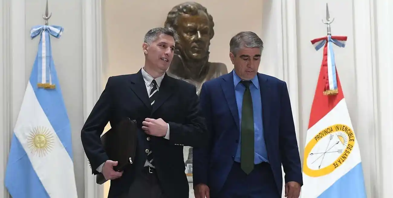 "En cuanto a la expresión 'pacto fiscal', hay que poner un compás de espera hasta que ciertas cuestiones sucedan", dijo Olivares. Foto: Mauricio Garín