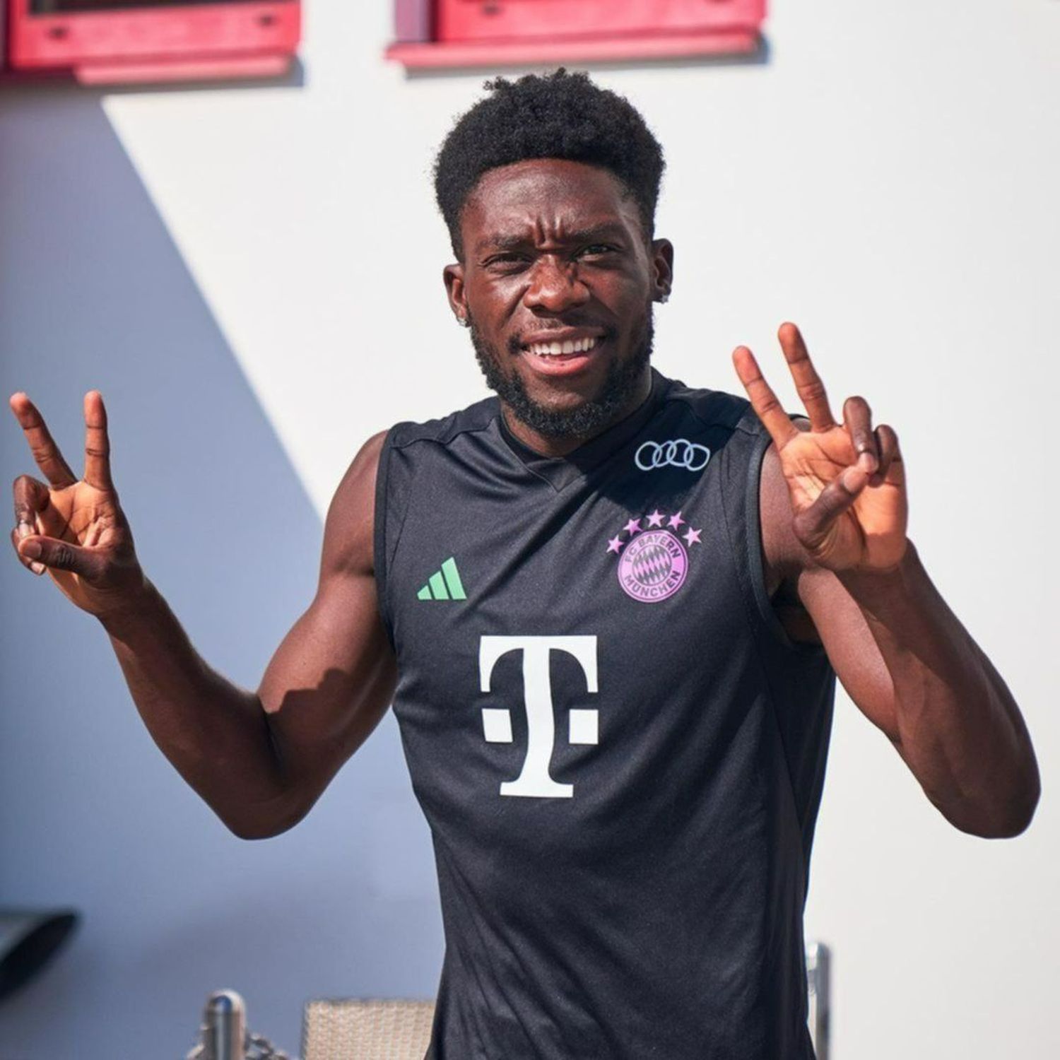 ¿Se complica la llegada de Alphonso Davies al Real Madrid?