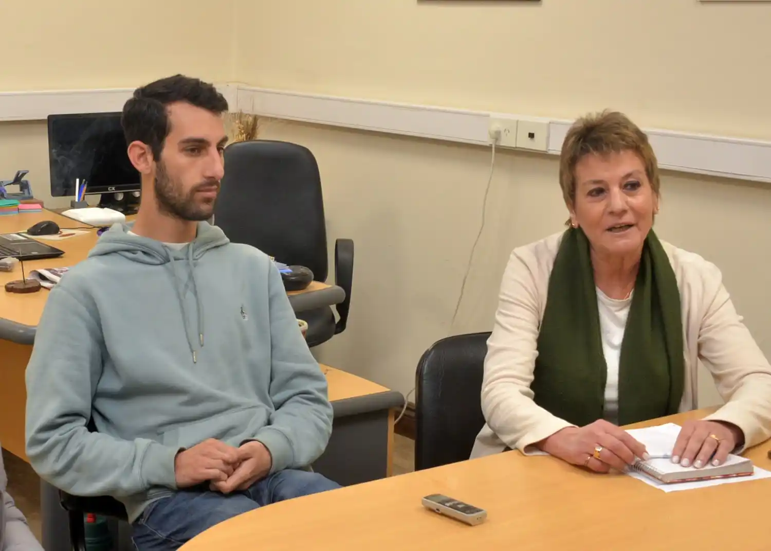 Advierten una brecha entre los perfiles que piden las empresas y las personas que buscan empleo