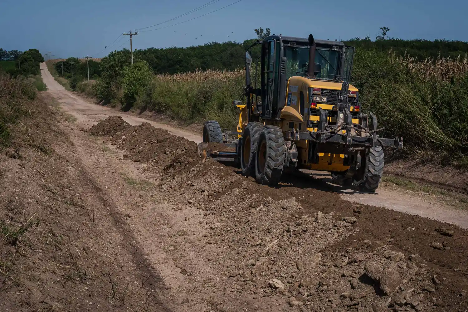 Mejoran el camino que comunica la ruta provincial 11 con Paraje Las Masitas en Diamante