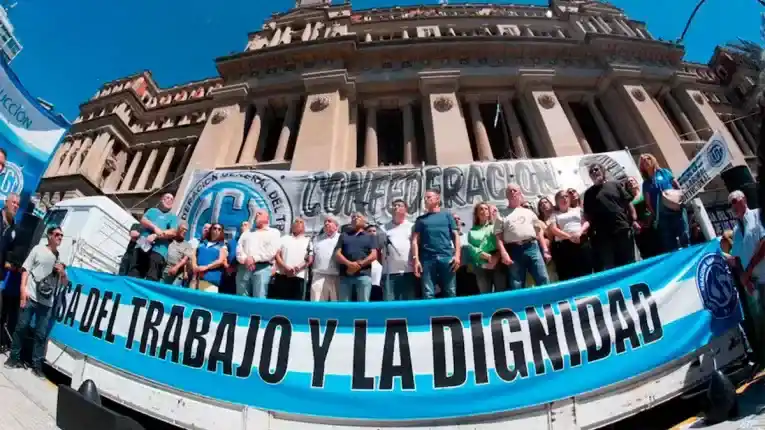 La CGT marcha este jueves en Plaza de Mayo y reclama un cambio de rumbo económico al Gobierno