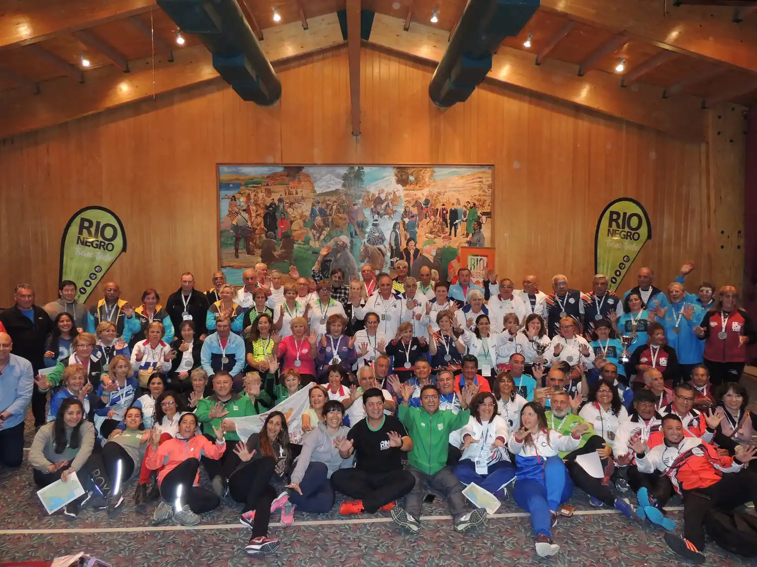 Adultos mayores santafesinos participaron de los Juegos Evita