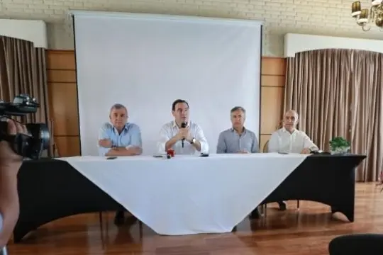 «Está ratificada la pertenencia del radicalismo a Cambiemos»