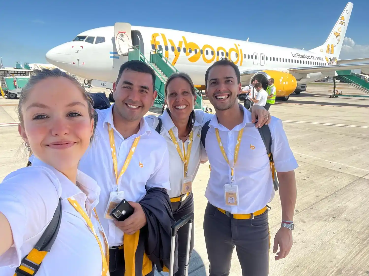 Un avión de Flybondi salió de Ezeiza hacia Río de Janeiro pero tuvo un desperfecto y sobrevoló por 2 horas la ciudad de La Plata