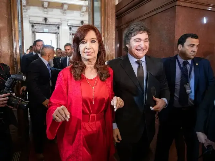 Cristina fue operada de apendicitis y Milei le deseó pronta recuperación
