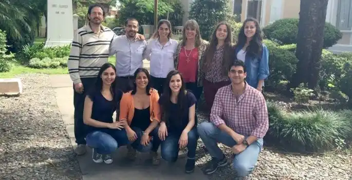 Científicos argentinos descubrieron un antibiótico que podría detener el Parkinson