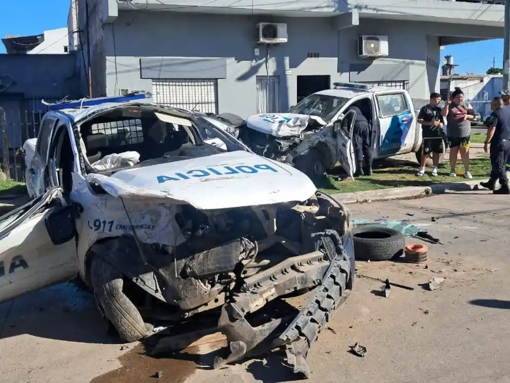 Los móviles chocaron en plena persecución