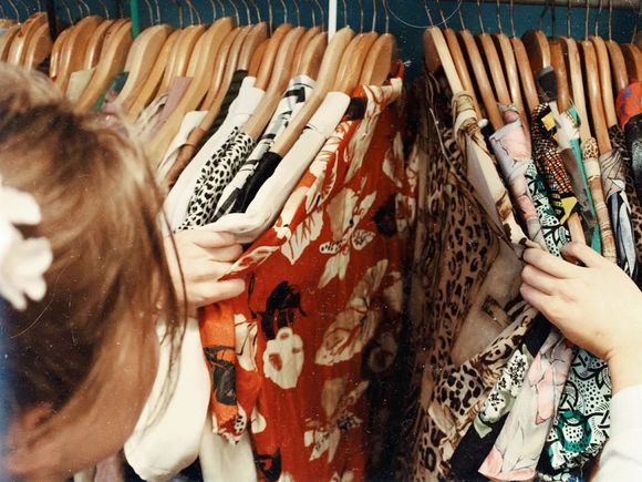 El consumo en hogares aceleró su recuperación en abril al crecer 4,5% interanual