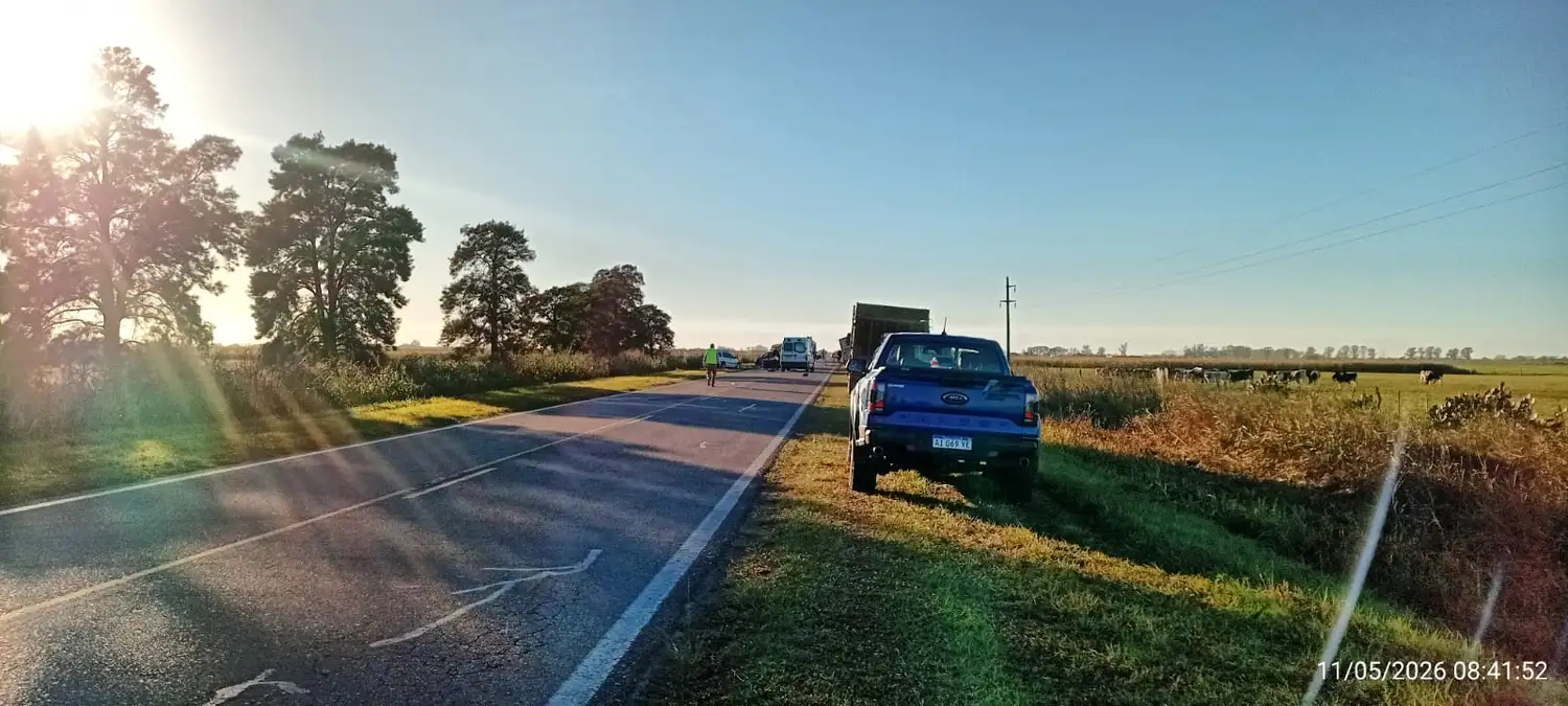 Grave accidente en Ruta 280S: una EcoSport chocó contra un tractor con acoplado - 4
