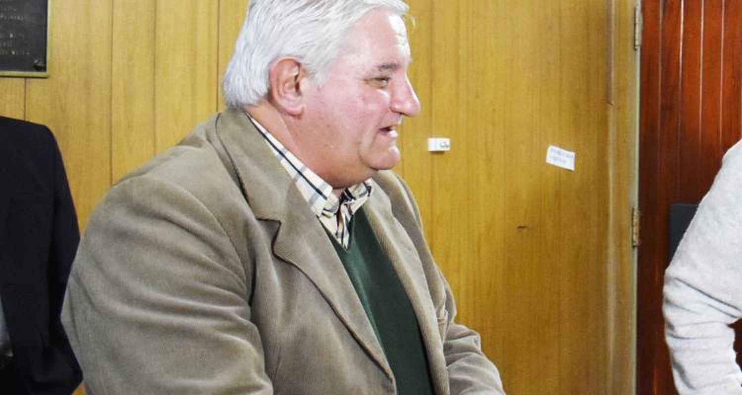 En la primera reunión del 2018, Carlos García  pegó el portazo