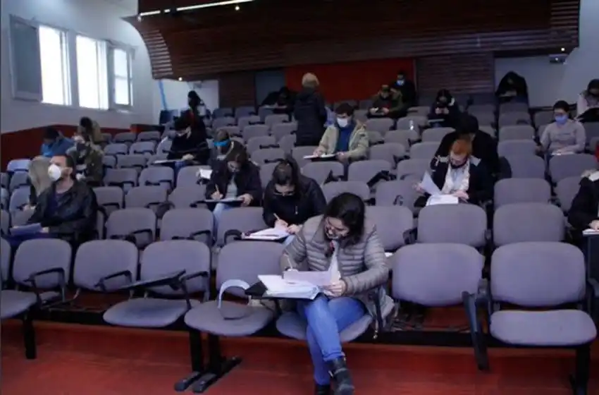 Se llevó a cabo el primer examen presencial de la pandemia en la UNR