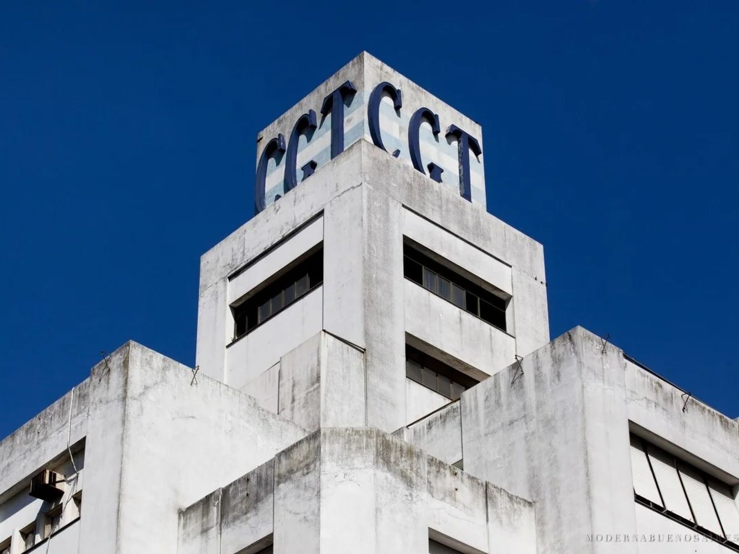 La CGT presentó un amparo contra el decreto que busca limitar huelgas