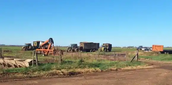 Tragedia: un joven trabajador rural murió tras quedar atrapado en una máquina agrícola en un campo de Tío Pujio